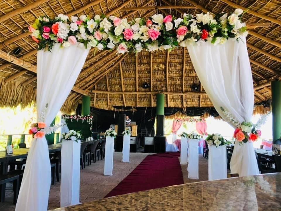 Sambo Mambo Beach Hotel Ел Куко Екстериор снимка