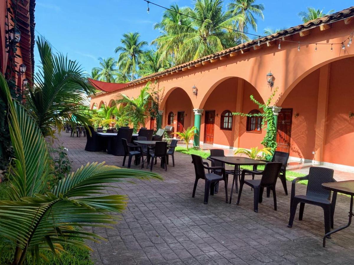 Sambo Mambo Beach Hotel Ел Куко Екстериор снимка